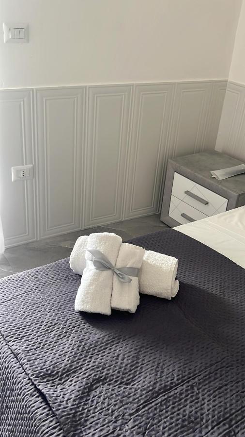 Casa Aurora Apartment เนเปิลส์ ภายนอก รูปภาพ